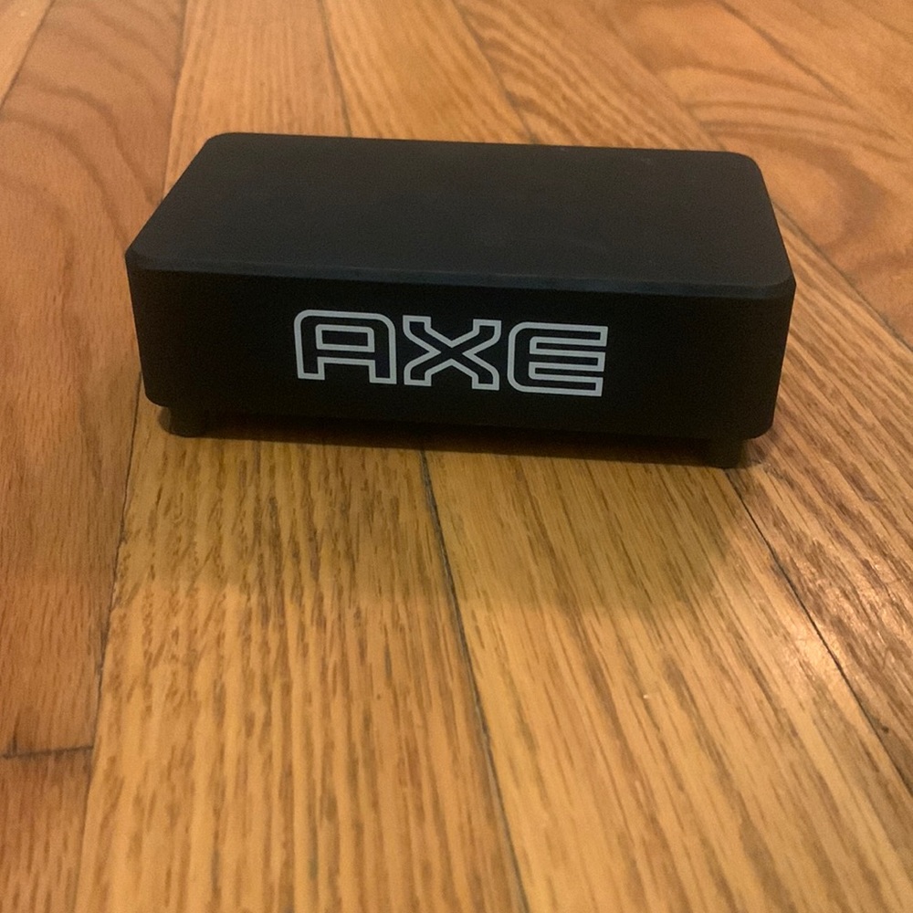 Axe Elite Edition Touch Speaker
